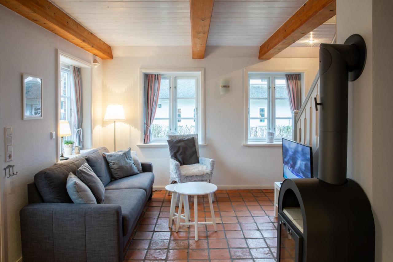 Ferienwohnung Oldsum Екстер'єр фото