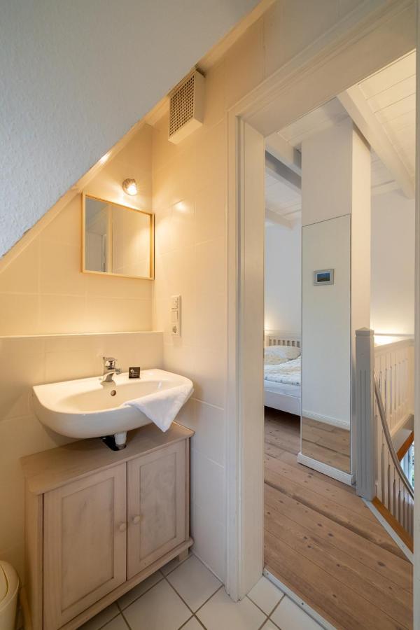 Ferienwohnung Oldsum Екстер'єр фото